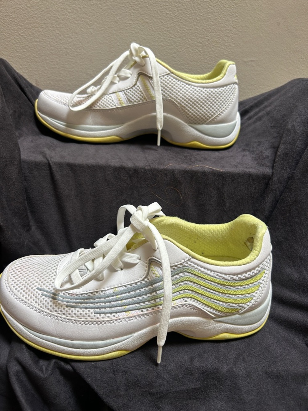 Dansko Shayla Womens White and Yellow Sneakers EU 37 US 6.5-7